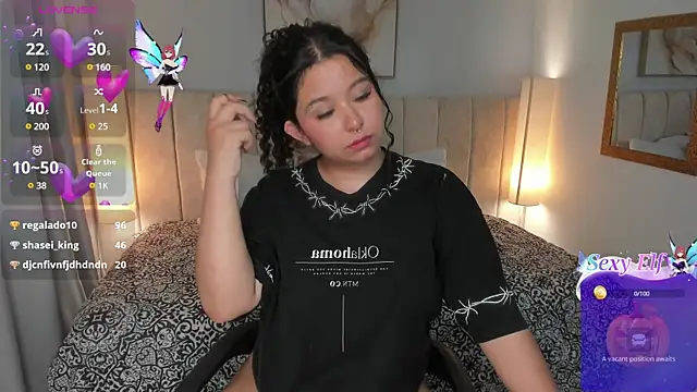 Snapshot of Atenea_cuteee chatting on 27, 12, 2024 Atenea cuteee online show from 27, 12, 2024