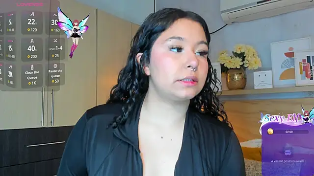 Snapshot of Atenea_cuteee chatting on 2, 1, 2025 Atenea cuteee online show from 2, 1, 2025