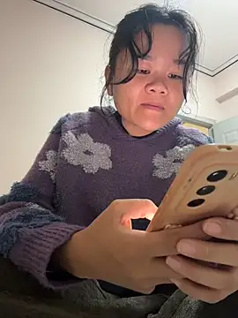 Snapshot of Zhuli11 chatting on 10, 11, 2025 Zhuli11 online show from 10, 11, 2025