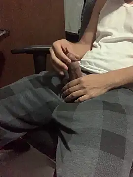 Snapshot of dedooelgrande chatting on 30, 11, 2025 dedooelgrande online show from 30, 11, 2025