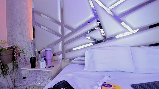 Miia002 online show from 5, 2, 2025