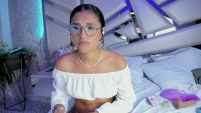 Miia002 online show from 28, 2, 2025