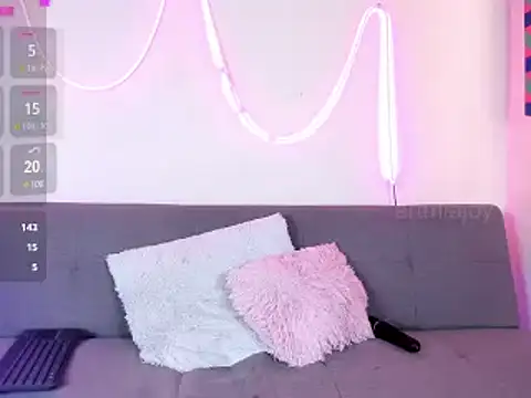 artmiaa online show from 14, 1, 2025