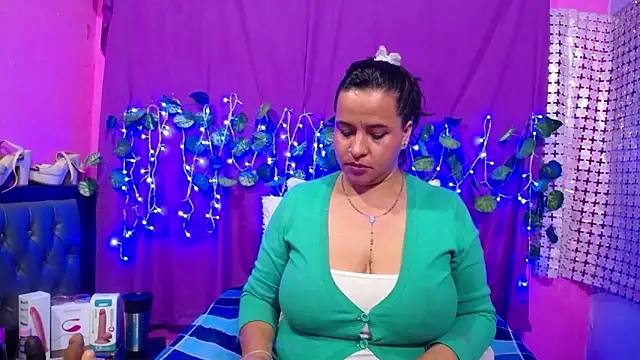 hazel 34 online show from 16, 2, 2025