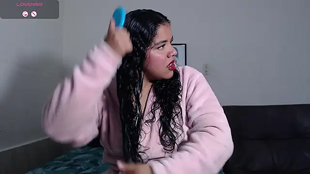 Snapshot of agata_22 chatting on 4, 12, 2025 agata 22 online show from 4, 12, 2025