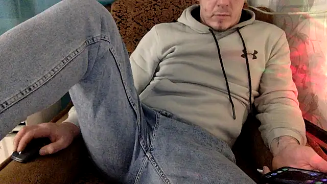 Snapshot of KristiDan chatting on 30, 11, 2025 KristiDan online show from 30, 11, 2025