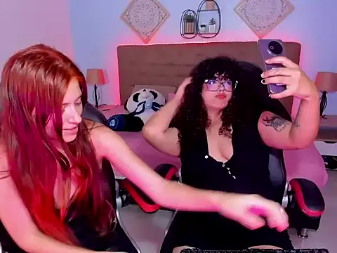 julieth love  online show from 5, 10, 2025