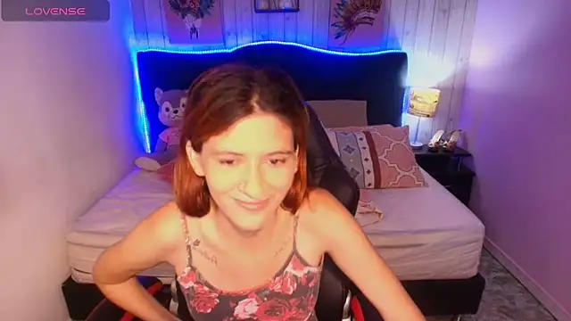 Snapshot of julieth_love_ chatting on 25, 5, 2026 julieth love online show from 25, 5, 2026