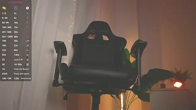 BellaGiaxx online show from 8, 1, 2025