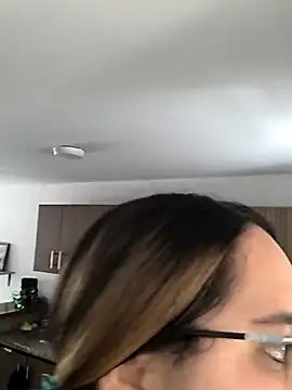 RachellGraham online show from 16, 2, 2025