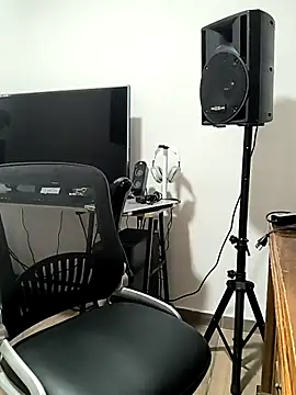 RachellGraham online show from 18, 2, 2025