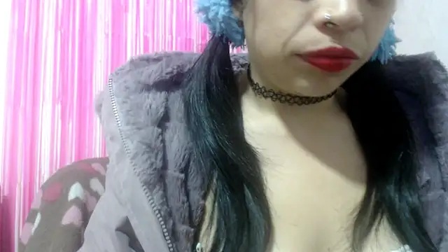 Snapshot of montthbluee chatting on 17, 2, 2025 montthbluee online show from 17, 2, 2025