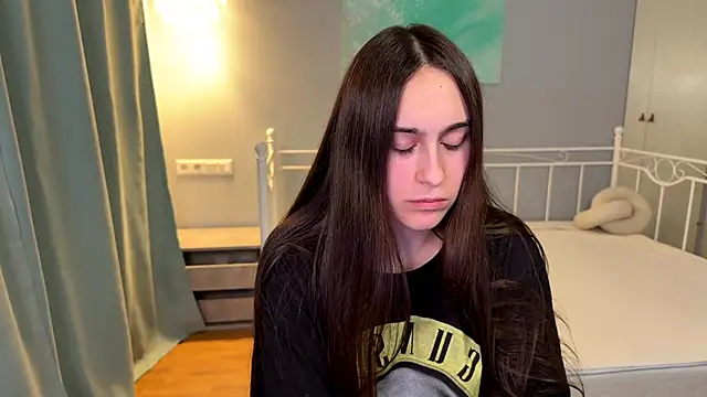 Snapshot of AliceKolltt chatting on 14, 6, 2026 AliceKolltt online show from 14, 6, 2026