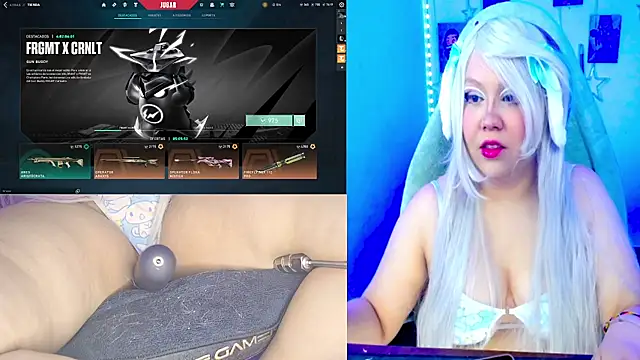 Snapshot of crystal7u7 chatting on 12, 10, 2025 crystal7u7 online show from 12, 10, 2025