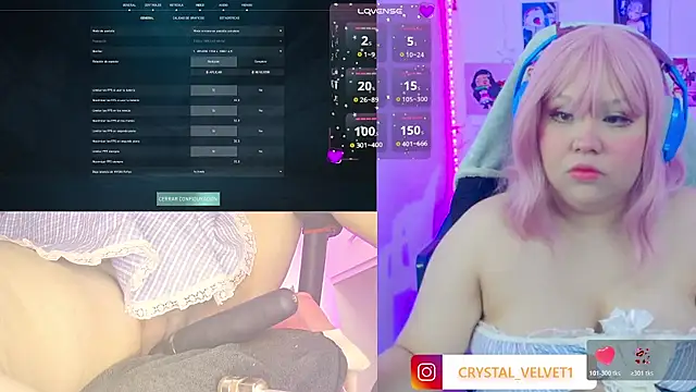 Snapshot of crystal7u7 chatting on 21, 10, 2025 crystal7u7 online show from 21, 10, 2025