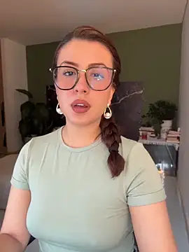 EmaSaenz online show from 13, 6, 2026