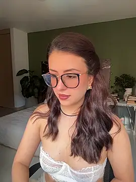 EmaSaenz online show from 16, 7, 2026