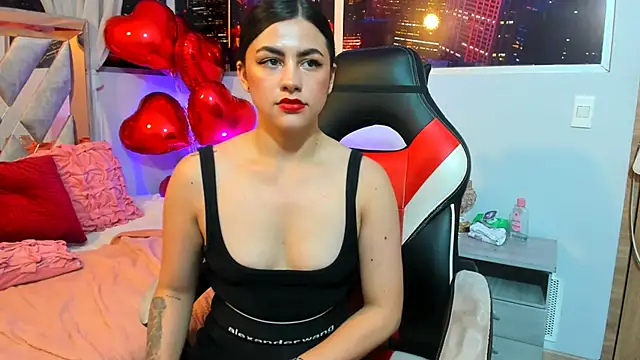 Snapshot of Kendall_Sophy chatting on 13, 2, 2025 Kendall Sophy online show from 13, 2, 2025
