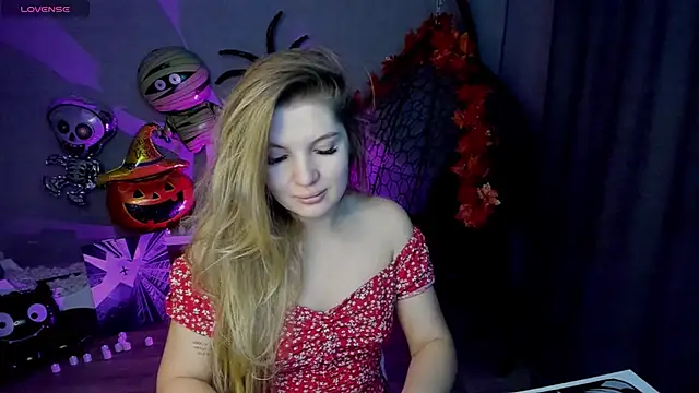 Snapshot of lily_williamss chatting on 23, 10, 2025 lily williamss online show from 23, 10, 2025