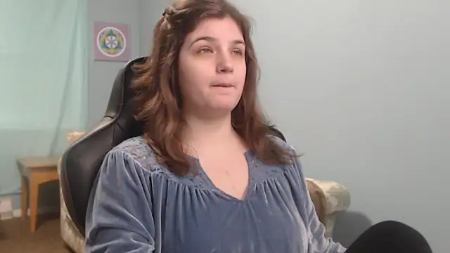 TreeJeanne online show from 8, 2, 2025