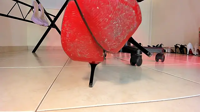 Snapshot of Kimmroggerr chatting on 10, 2, 2025 Kimmroggerr online show from 10, 2, 2025