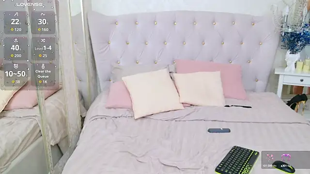 Snapshot of Damn_Bae_ chatting on 12, 9, 2025 Damn Bae online show from 12, 9, 2025