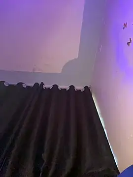 Cherrytowild online show from 2, 12, 2025