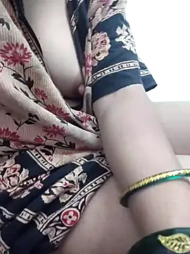 Snapshot of Aaradhya chatting on 28, 12, 2024 Aaradhya online show from 28, 12, 2024