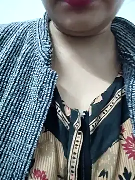 Snapshot of Aaradhya chatting on 1, 1, 2025 Aaradhya online show from 1, 1, 2025