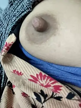 Snapshot of Aaradhya chatting on 13, 1, 2025 Aaradhya online show from 13, 1, 2025