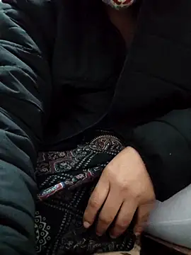 Snapshot of Aaradhya chatting on 14, 12, 2025 Aaradhya online show from 14, 12, 2025