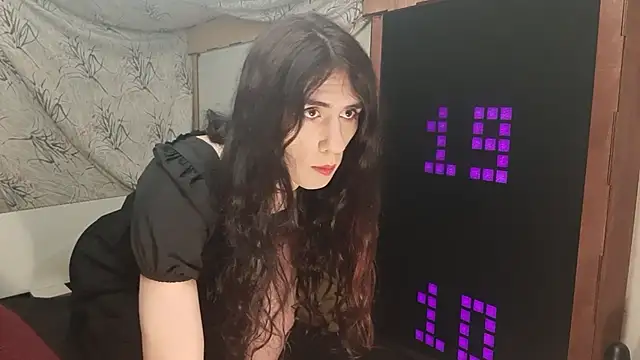 Snapshot of DiiVampy chatting on 1, 12, 2025 DiiVampy online show from 1, 12, 2025