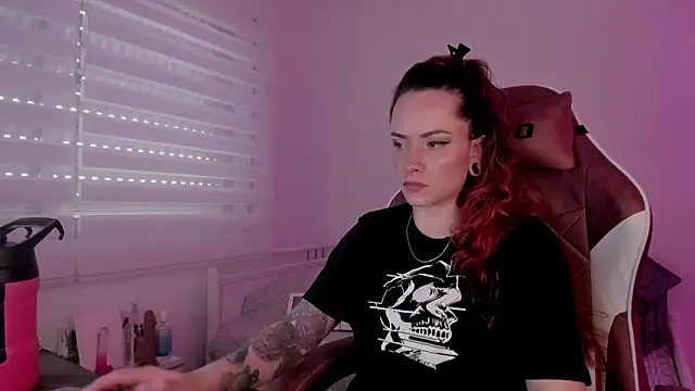Snapshot of Domina_Deivis chatting on 7, 3, 2025 Domina Deivis online show from 7, 3, 2025