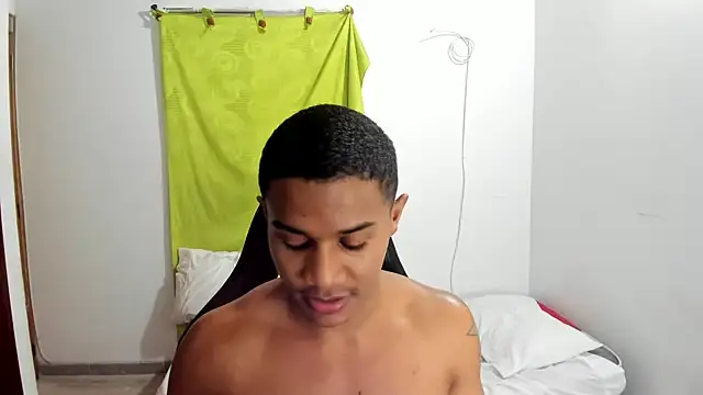 Snapshot of corzoethan chatting on 1, 7, 2026 corzoethan online show from 1, 7, 2026