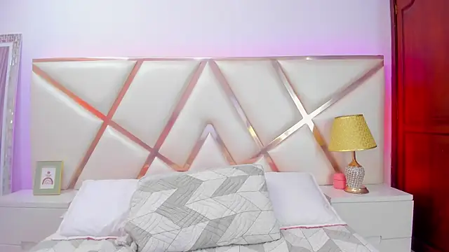 Snapshot of NinnaVous chatting on 21, 1, 2025 NinnaVous online show from 21, 1, 2025