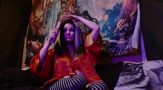 Snapshot of HighCityHoney chatting on 4, 2, 2025 HighCityHoney online show from 4, 2, 2025