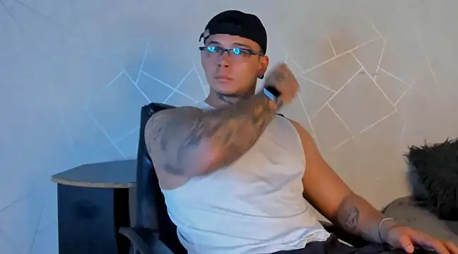 NoahhBrown online show from 11, 1, 2025