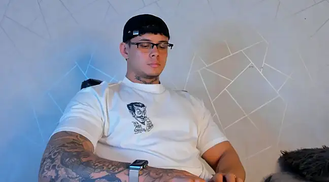 NoahhBrown online show from 13, 1, 2025