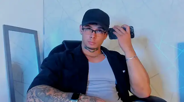 NoahhBrown online show from 9, 2, 2025