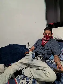 LongDickZee562 online show from 28, 11, 2025