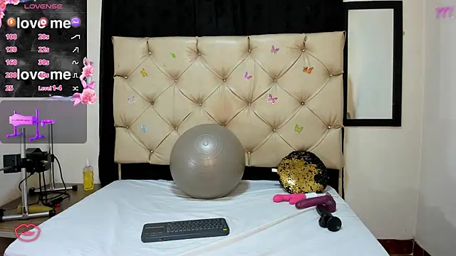 cleopatraa online show from 13, 4, 2026