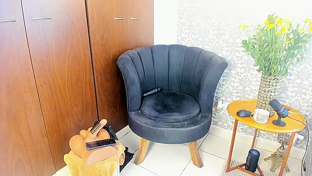 mabelsaravia online show from 15, 4, 2026