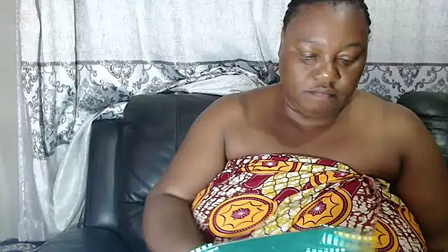 MATUREBUSSTY online show from 24, 2, 2026