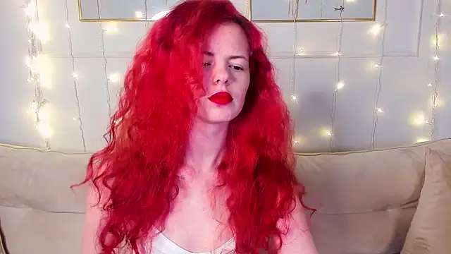 Snapshot of RubyAttwood chatting on 1, 2, 2025 RubyAttwood online show from 1, 2, 2025