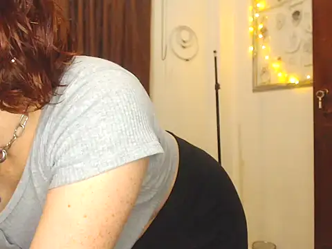 Redhead incandy online show from 9, 3, 2025