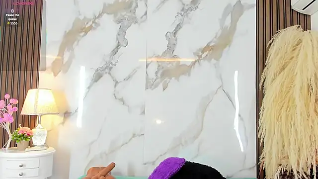 aidaadams online show from 28, 2, 2025