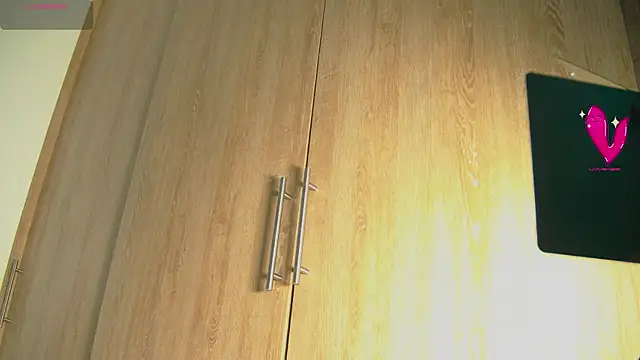 aidaadams online show from 29, 10, 2025