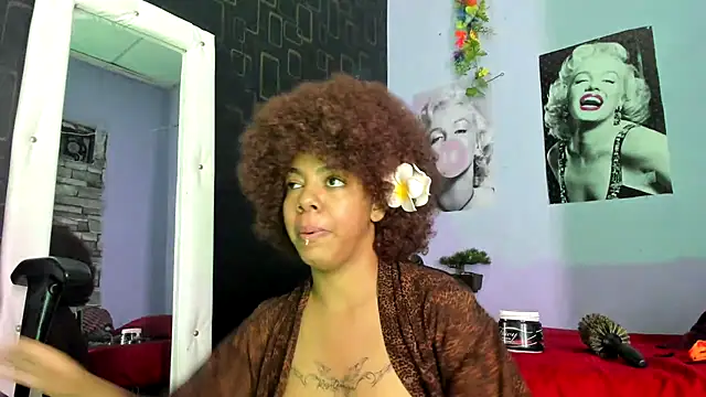 Alika01 online show from 13, 2, 2025