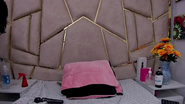 Kloe Candy1 online show from 2, 2, 2026