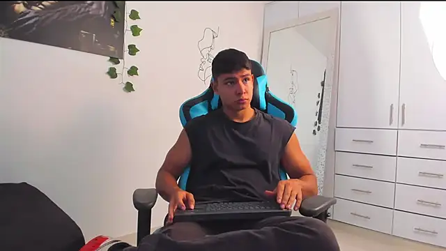 Bray Kevin online show from 4, 3, 2025